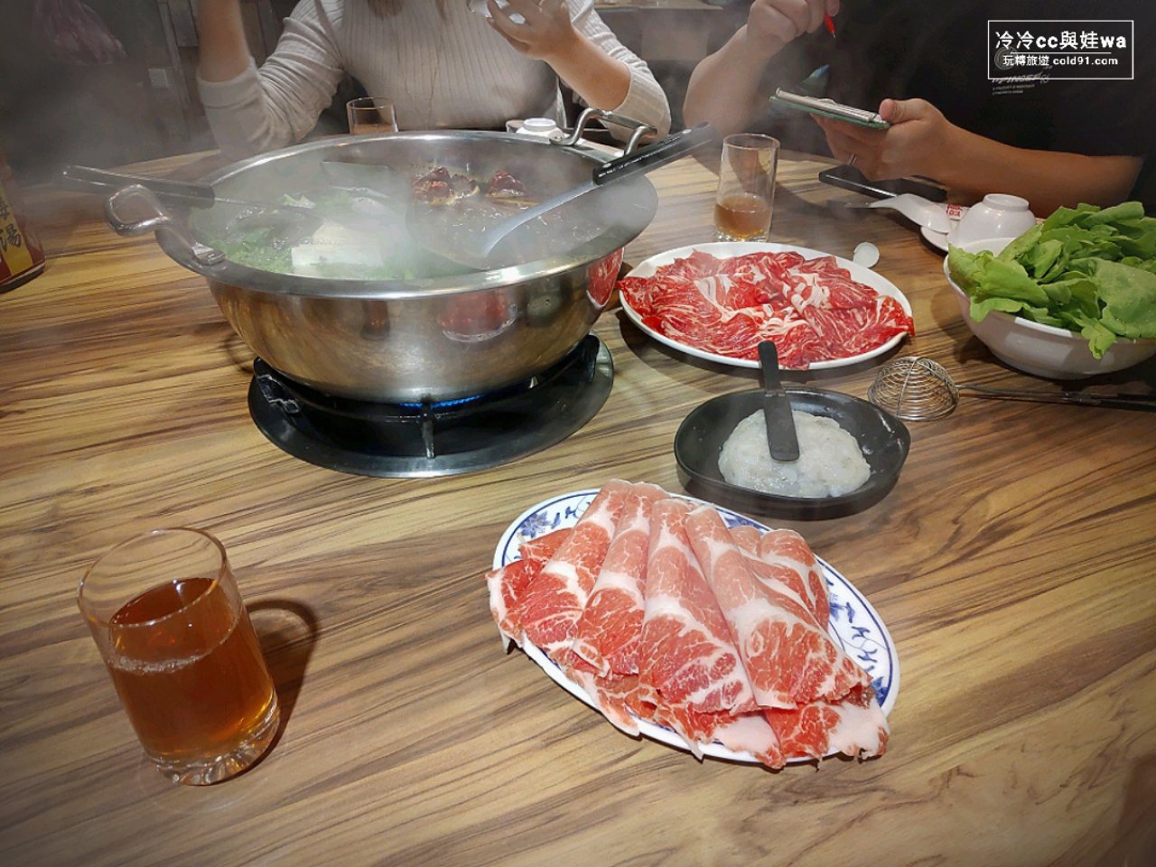 橋頭麻辣鍋整桌菜色