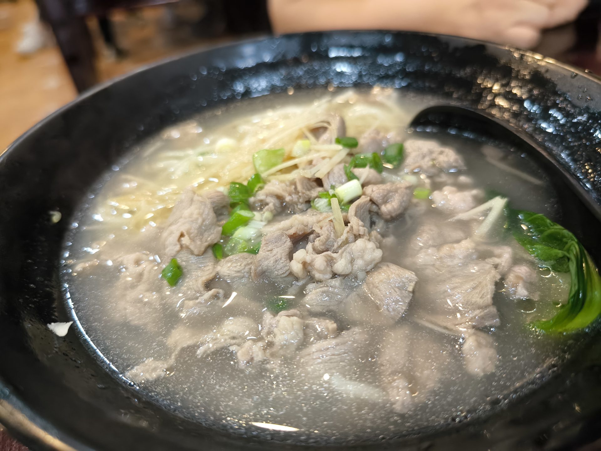 一麵清燉骨仔肉麵