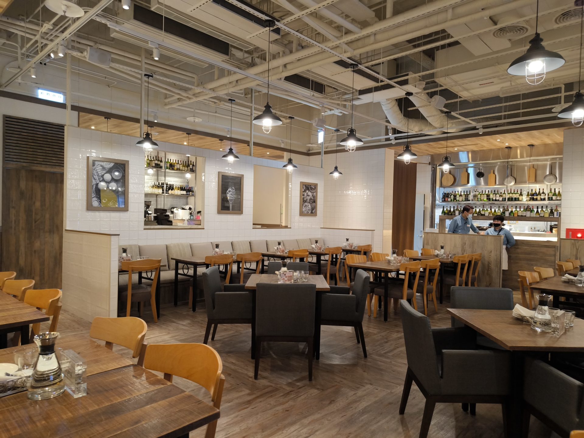 BELLINI Pasta Pasta 店內用餐環境
