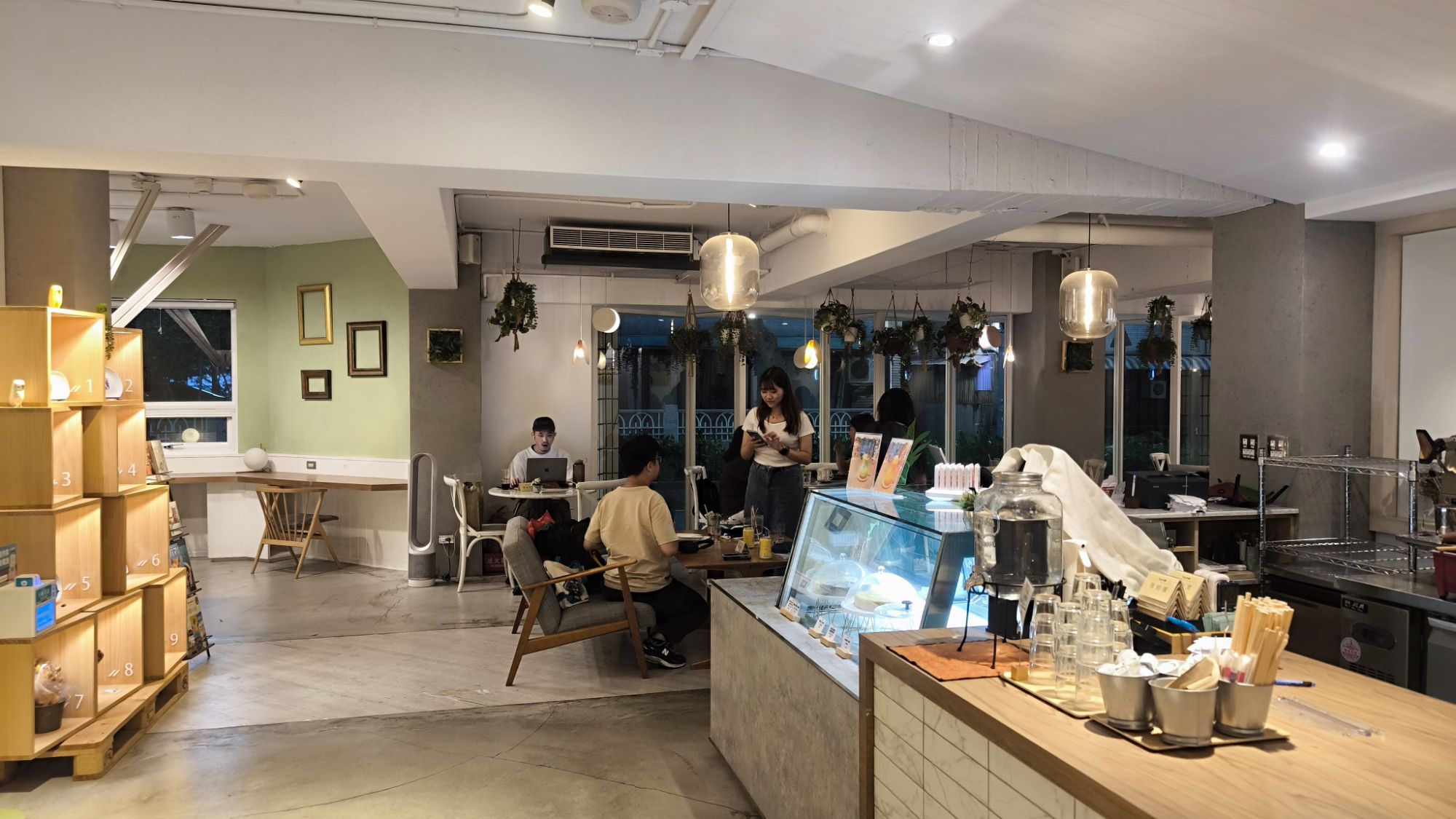 CAFE RACO 用餐區一