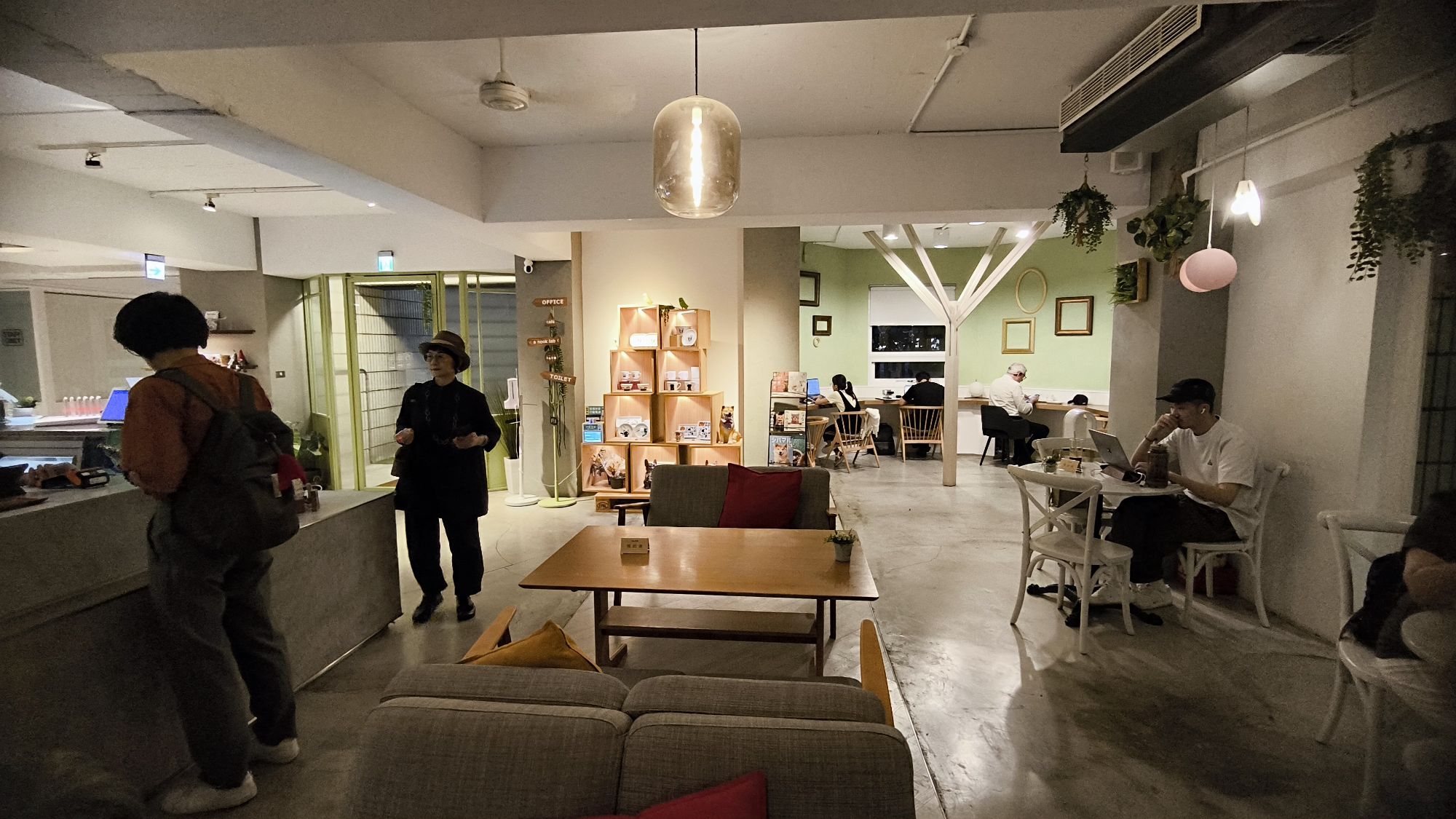 CAFE RACO 休息區
